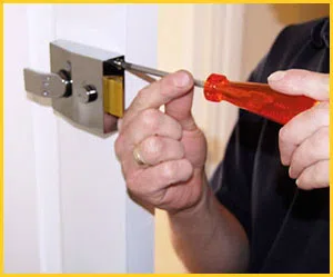 Exclusive Locksmith Service Cranston, RI 401-424-9798 - 10-lock-smiths