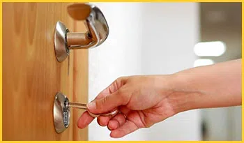 Exclusive Locksmith Service Cranston, RI 401-424-9798 - 12-rekeying-locks