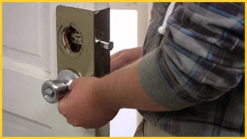Exclusive Locksmith Service Cranston, RI 401-424-9798 - 13-lock-replace