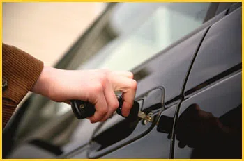 Exclusive Locksmith Service Cranston, RI 401-424-9798 - 18-car-unlock